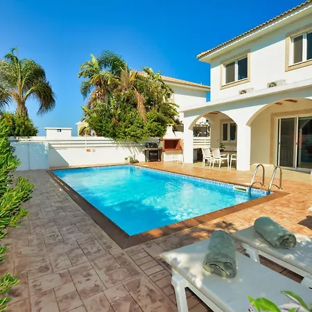 Sunnyvillas: 3br Super Cozy Villa☆private Pool☆bbq - Falcon וילה *
