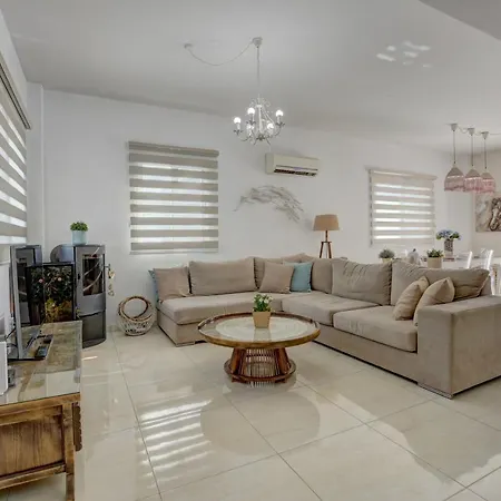 Sunnyvillas: 3br Super Cozy Villa☆private Pool☆bbq - Falcon Villa