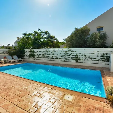 Sunnyvillas: 3br Super Cozy Villa☆private Pool☆bbq - Falcon Villa *